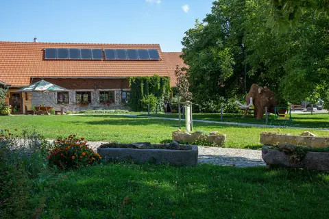 Areál a okolí penzionu