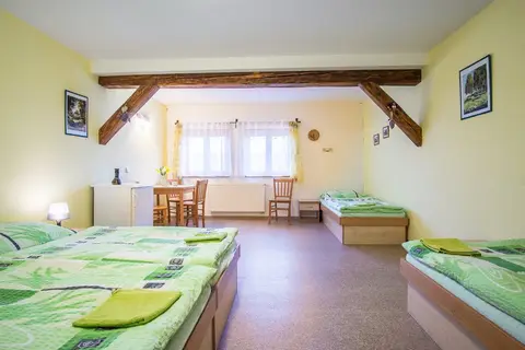 Čtyřlůžkový pokoj