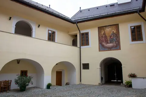 Zámek Pluhův Žďár